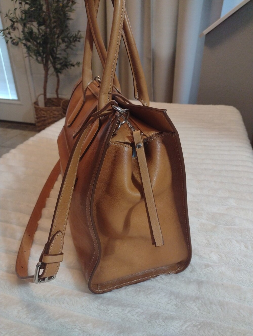Cavalcanti Genuine Italian Leather Satchel Tan Burnished Extra Strap Red Lining - Picture 3 of 16